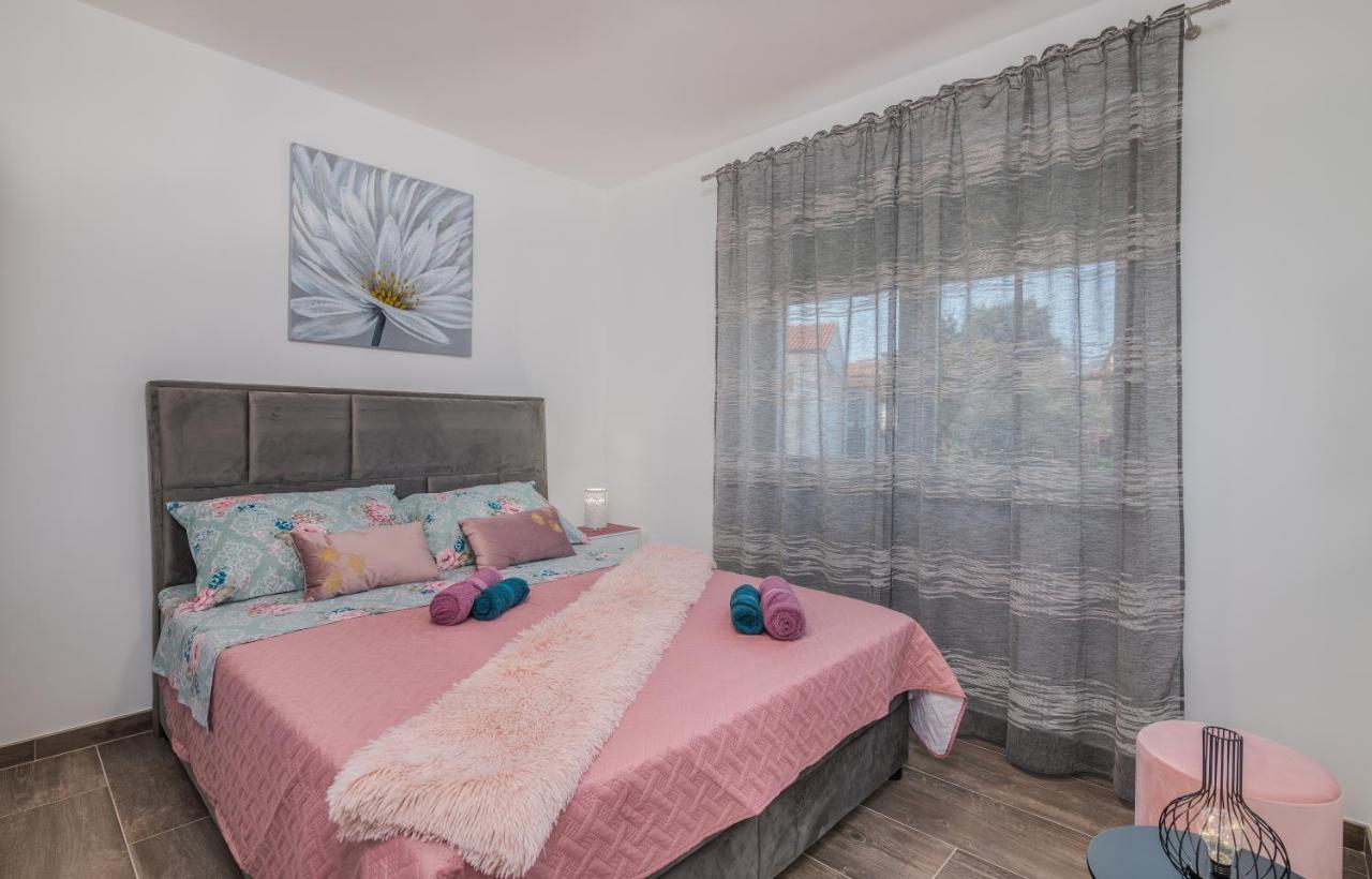 Apartman Luxury Lure Krk Town Buitenkant foto