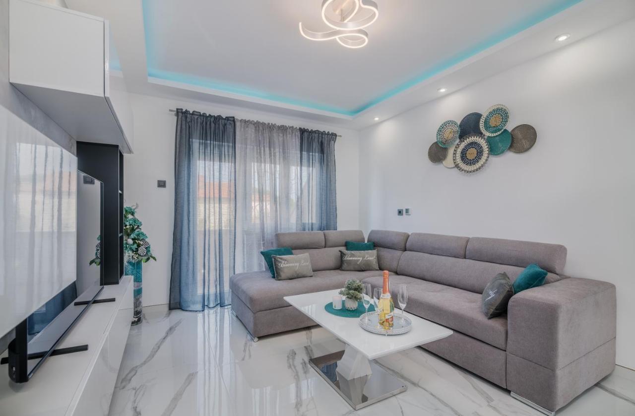 Apartman Luxury Lure Krk Town Buitenkant foto